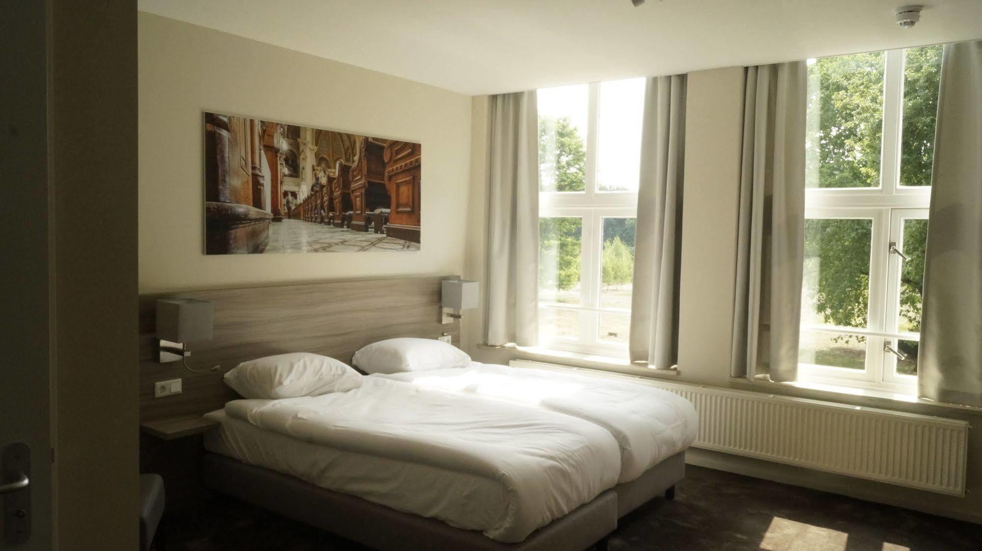 Fletcher Kloosterhotel Willibrordhaeghe ドゥールネ エクステリア 写真